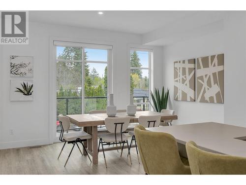 1455 Cara Glen Court Unit# 112, Kelowna, BC - Indoor Photo Showing Dining Room