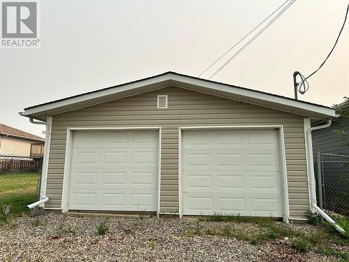 1905 93 Avenue, Dawson Creek, BC - Outdoor With Exterior