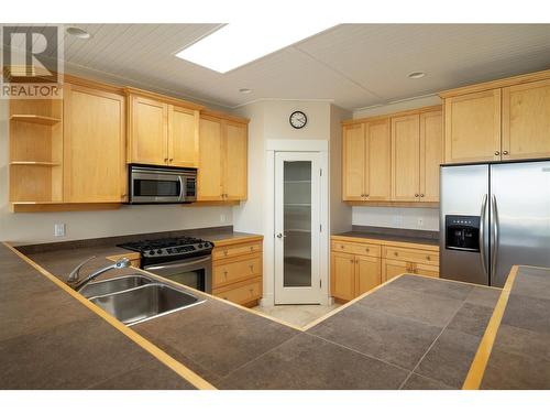 7760 Okanagan Landing Road Unit# 20, Vernon, BC - Indoor Photo Showing Kitchen With Stainless Steel Kitchen With Double Sink