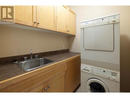 7760 Okanagan Landing Road Unit# 20, Vernon, BC - Indoor Photo Showing Laundry Room