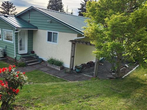 367 Pine St, Alert Bay, BC 