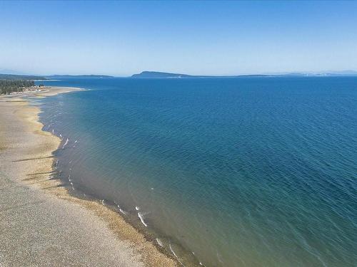 5370 Island Hwy West, Qualicum Beach, BC 