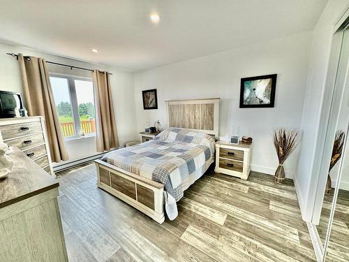 Master bedroom - 144 Ch. Marcoux, Les Îles-De-La-Madeleine, QC - Indoor Photo Showing Bedroom