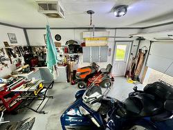 Garage - 