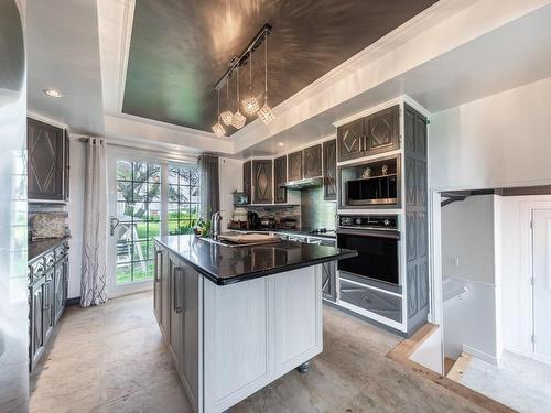 Kitchen - 3488 Ch. De La Grande-Ligne, Chambly, QC - Indoor Photo Showing Kitchen With Upgraded Kitchen