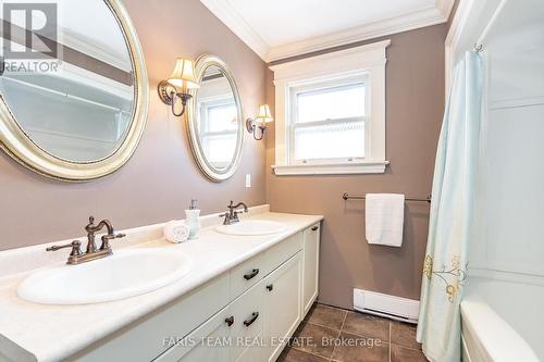 54 Nelson Street W, New Tecumseth (Alliston), ON - Indoor Photo Showing Bathroom