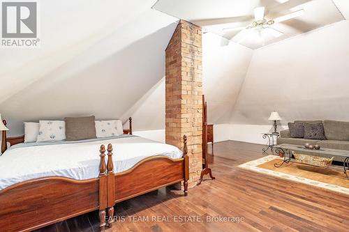 54 Nelson Street W, New Tecumseth (Alliston), ON - Indoor Photo Showing Bedroom