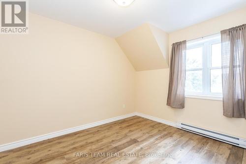 54 Nelson Street W, New Tecumseth (Alliston), ON - Indoor Photo Showing Other Room