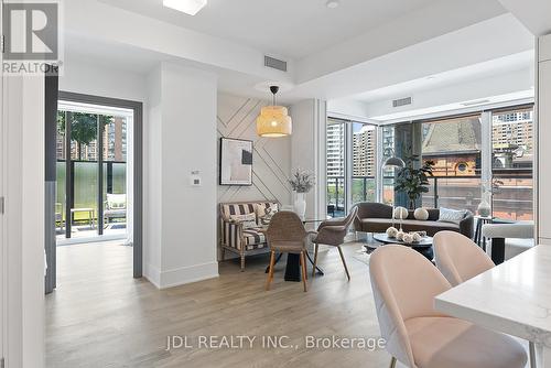 609 - 1 Gloucester Street, Toronto (Church-Yonge Corridor), ON - Indoor Photo Showing Dining Room