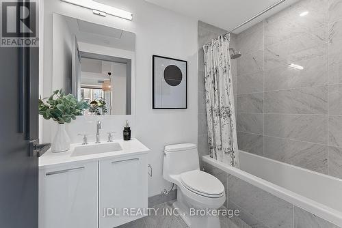 609 - 1 Gloucester Street, Toronto (Church-Yonge Corridor), ON - Indoor Photo Showing Bathroom