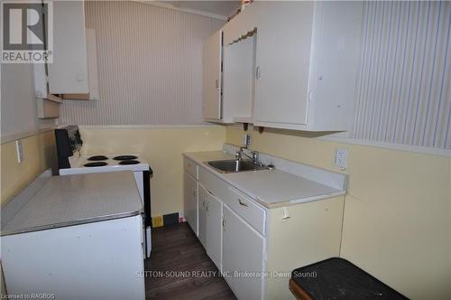 38 Islandview Drive, South Bruce Peninsula, ON - Indoor Photo Showing Laundry Room