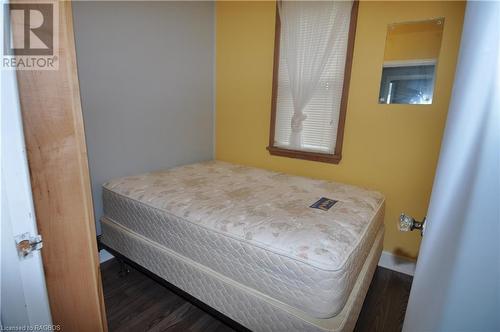 38 Islandview Drive, Chesley Lake, ON - Indoor Photo Showing Bedroom