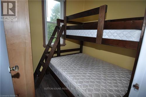 38 Islandview Drive, South Bruce Peninsula, ON - Indoor Photo Showing Bedroom