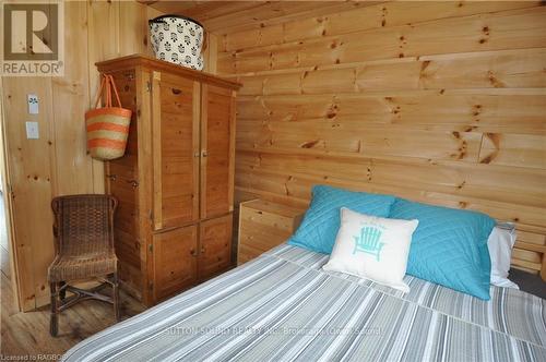 41 Islandview Drive, South Bruce Peninsula, ON - Indoor Photo Showing Bedroom