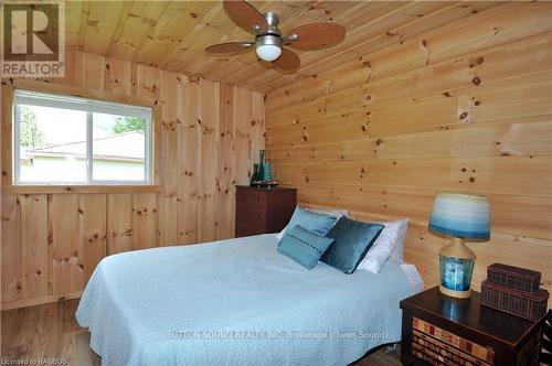 41 Islandview Drive, South Bruce Peninsula, ON - Indoor Photo Showing Bedroom