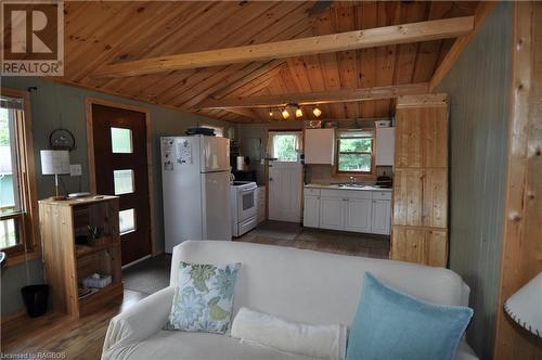 41 Islandview Drive, South Bruce Peninsula, ON - Indoor Photo Showing Kitchen With Double Sink