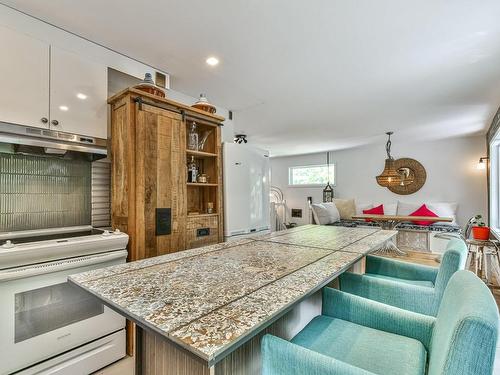 Cuisine - 1160 Ch. Du Lac-Renaud, Sainte-Adèle, QC - Indoor Photo Showing Kitchen