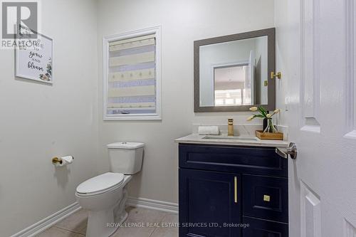 15 Dovehaven Crescent, Brampton (Bram East), ON - Indoor Photo Showing Bathroom