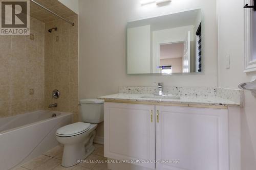 15 Dovehaven Crescent, Brampton (Bram East), ON - Indoor Photo Showing Bathroom