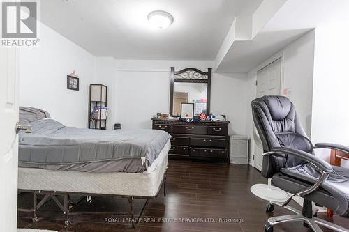 15 Dovehaven Crescent, Brampton (Bram East), ON - Indoor Photo Showing Bedroom