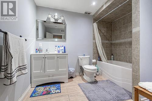 15 Dovehaven Crescent, Brampton (Bram East), ON - Indoor Photo Showing Bathroom