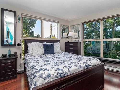 320-555 Franklyn St, Nanaimo, BC - Indoor Photo Showing Bedroom