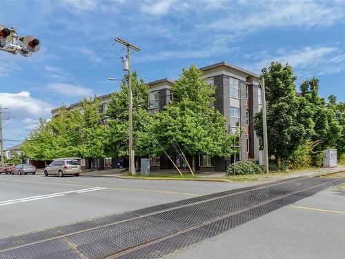 320-555 Franklyn St, Nanaimo, BC - Outdoor