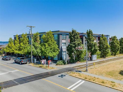 320-555 Franklyn St, Nanaimo, BC - Outdoor