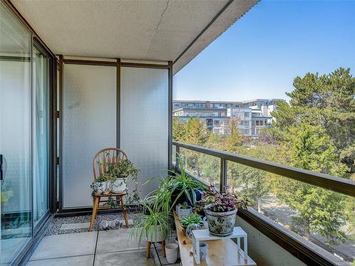 219-9805 Second St, Sidney, BC - Outdoor With View With Exterior