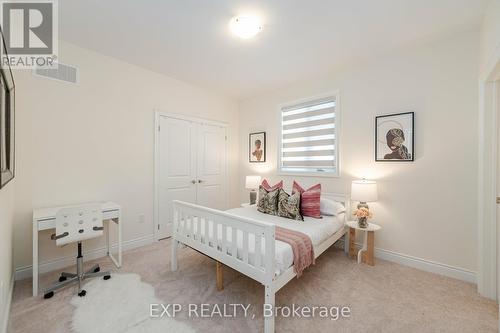 3396 Millicent Avenue, Oakville, ON - Indoor Photo Showing Bedroom