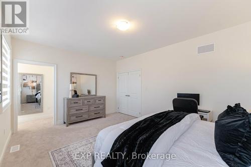 3396 Millicent Avenue, Oakville, ON - Indoor Photo Showing Bedroom