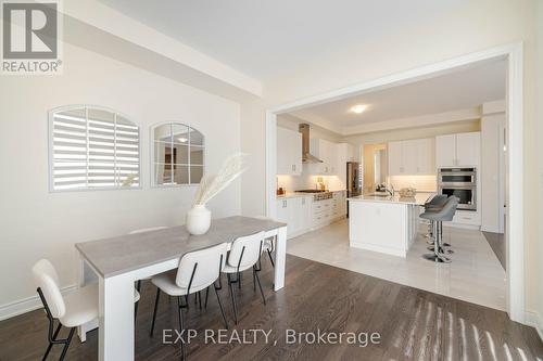 3396 Millicent Avenue, Oakville, ON - Indoor Photo Showing Dining Room