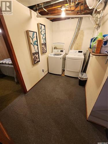 1510 Third Street, Estevan, SK - Indoor Photo Showing Laundry Room