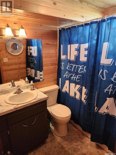 1510 Third Street, Estevan, SK - Indoor Photo Showing Bathroom