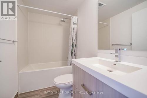 902 - 50 Wellesley Street E, Toronto (Church-Yonge Corridor), ON - Indoor Photo Showing Bathroom