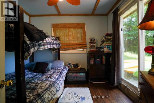 139D Petit Lane, Kearney, ON - Indoor Photo Showing Bedroom