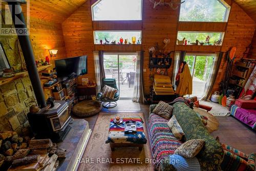 139D Petit Lane, Kearney, ON - Indoor Photo Showing Other Room