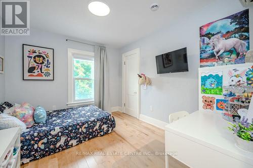 90 Yorkshire Street N, Guelph (Central West), ON - Indoor Photo Showing Bedroom