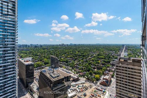 3412 - 8 Eglinton Avenue E, Toronto (Mount Pleasant West), ON - Outdoor With View