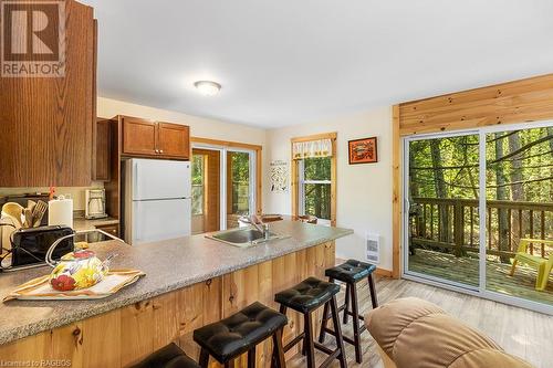 6053 Highway 6, Tobermory, ON - Indoor Photo Showing Kitchen