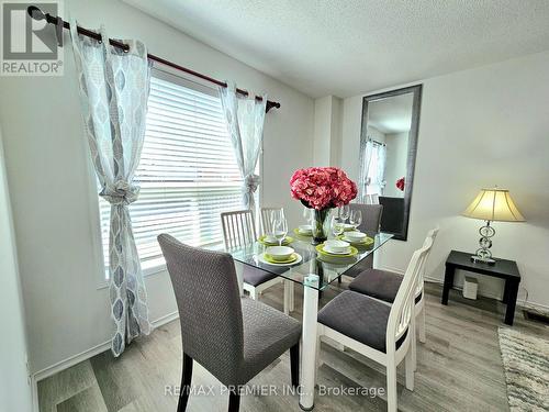 24 Rivermere Court, Brampton (Fletcher'S Meadow), ON - Indoor Photo Showing Dining Room