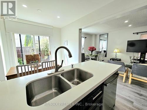 24 Rivermere Court, Brampton (Fletcher'S Meadow), ON - Indoor Photo Showing Kitchen With Double Sink