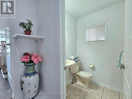 24 Rivermere Court, Brampton (Fletcher'S Meadow), ON - Indoor Photo Showing Bathroom