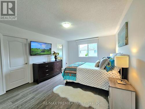 24 Rivermere Court, Brampton (Fletcher'S Meadow), ON - Indoor Photo Showing Bedroom