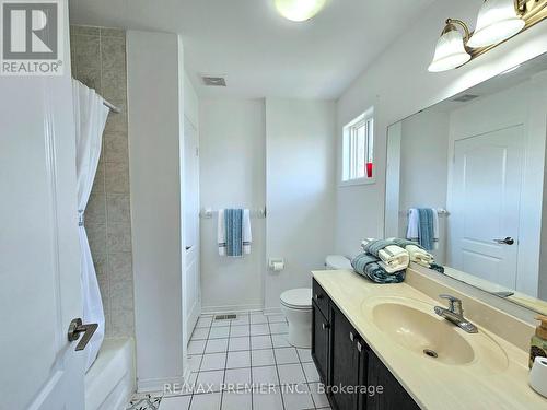 24 Rivermere Court, Brampton (Fletcher'S Meadow), ON - Indoor Photo Showing Bathroom