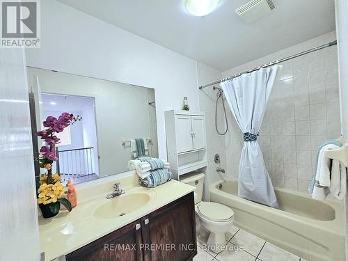 24 Rivermere Court, Brampton (Fletcher'S Meadow), ON - Indoor Photo Showing Bathroom