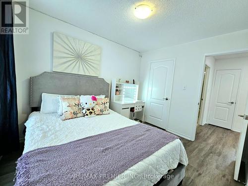 24 Rivermere Court, Brampton (Fletcher'S Meadow), ON - Indoor Photo Showing Bedroom