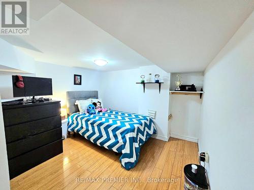 24 Rivermere Court, Brampton (Fletcher'S Meadow), ON - Indoor Photo Showing Bedroom