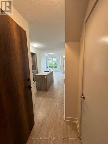 112 - 251 Manitoba Street, Toronto (Mimico), ON - Indoor Photo Showing Other Room