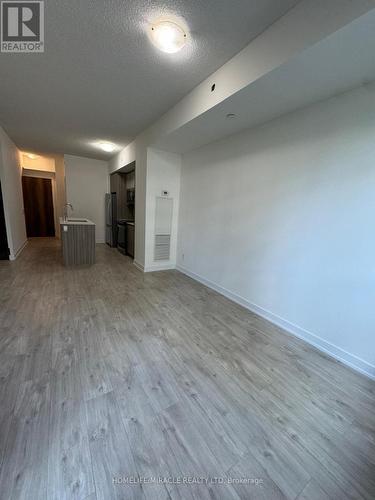 112 - 251 Manitoba Street, Toronto (Mimico), ON - Indoor Photo Showing Other Room